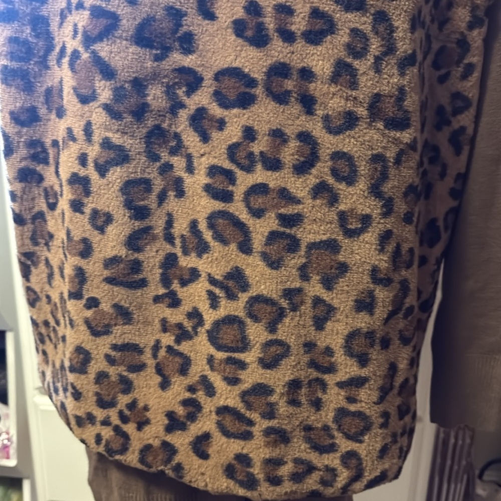 Leopard Print Faux Fur Trim vest - Picture 7 of 9